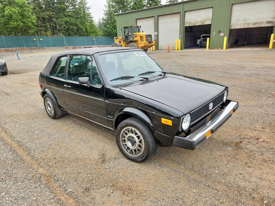 1982 VOLKSWAGEN RABBIT DELUXE 4