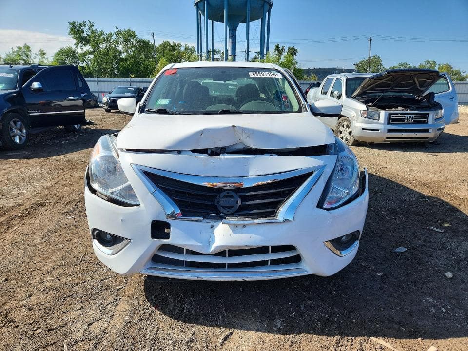 2018 NISSAN VERSA S 5