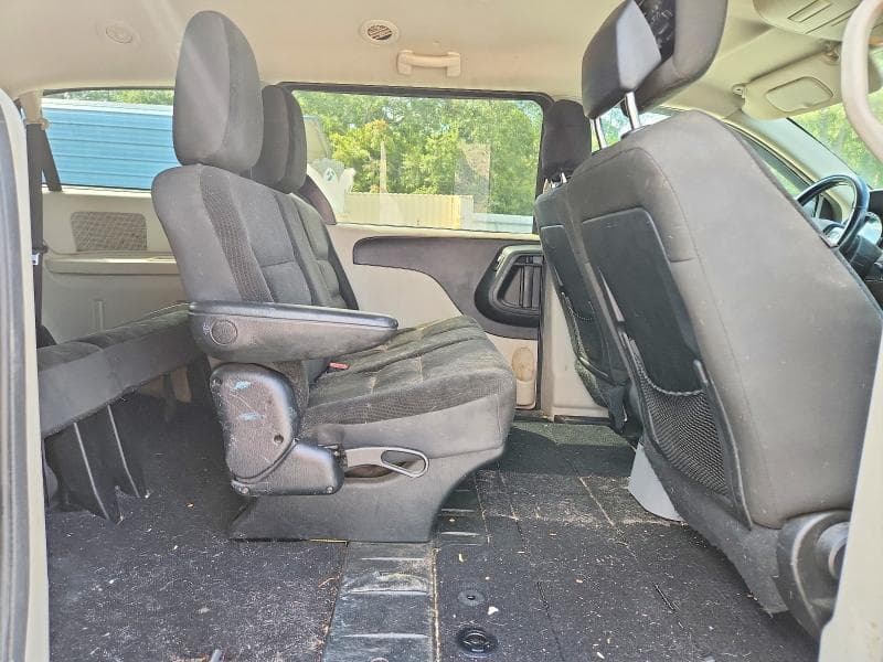 2017 DODGE GRAND CARAVAN SE 11
