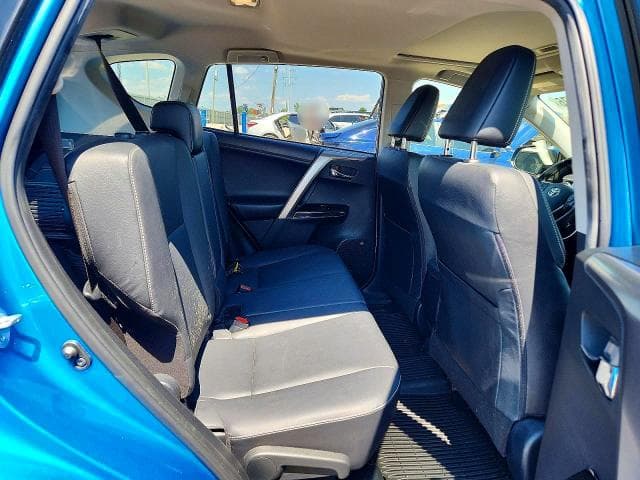 2017 TOYOTA RAV4 LIMITED 10