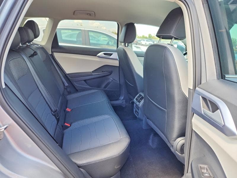2026 VOLKSWAGEN TAOS SE 11