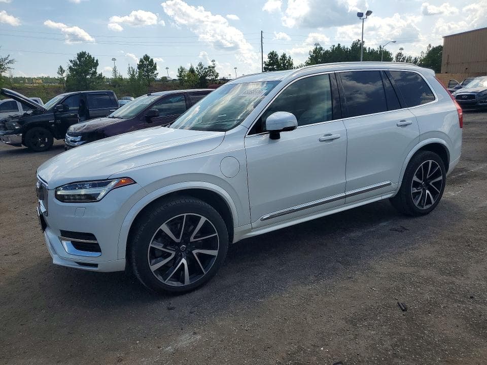 2021 VOLVO XC90 T8 RECHARGE MOMENTUM