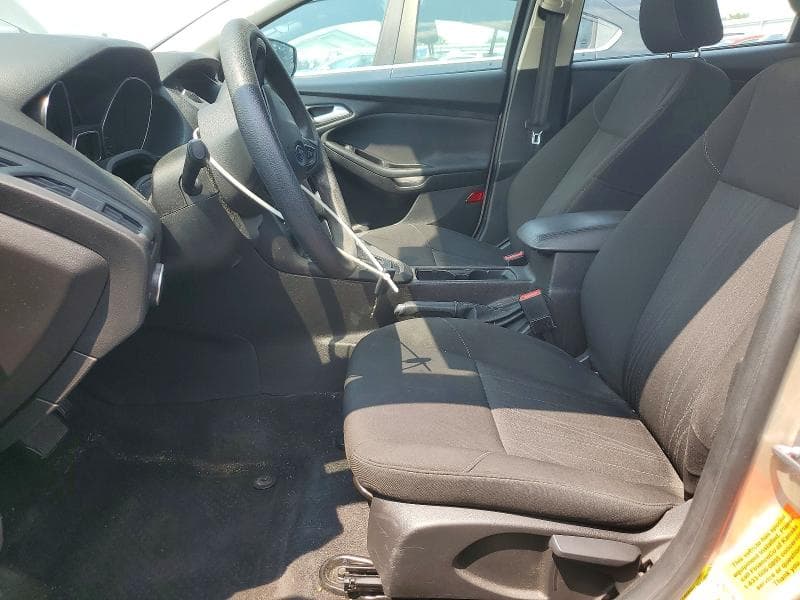 2017 FORD FOCUS SE 7