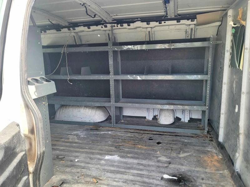 2017 GMC SAVANA G2500 6