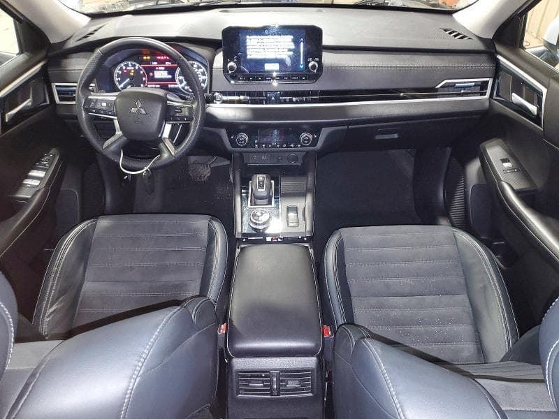 2022 MITSUBISHI OUTLANDER SE 8