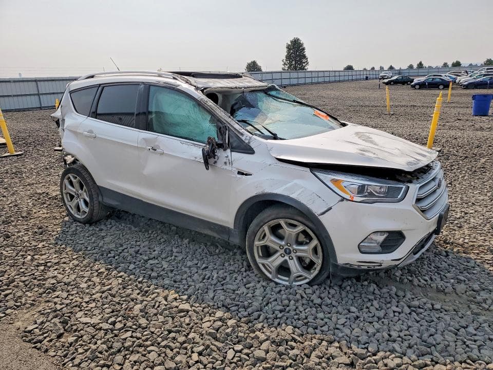 2019 FORD ESCAPE TITANIUM 4