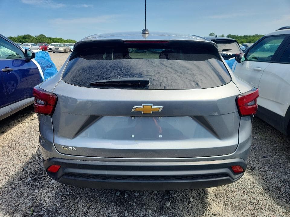 2024 CHEVROLET TRAX LS 6