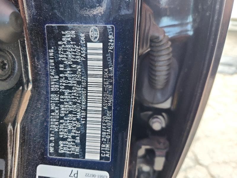 2017 TOYOTA CAMRY SE 12