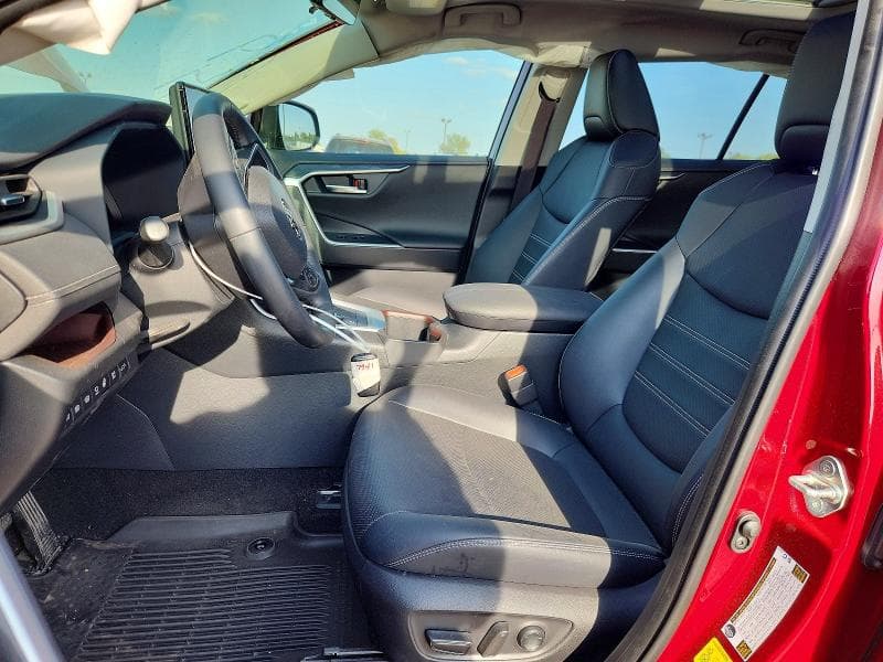 2025 TOYOTA RAV4 LIMITED 7