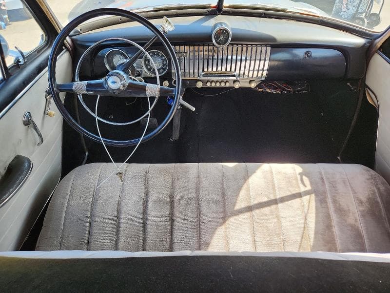 1952 CHEVROLET DELUXE 2 DOOR 8