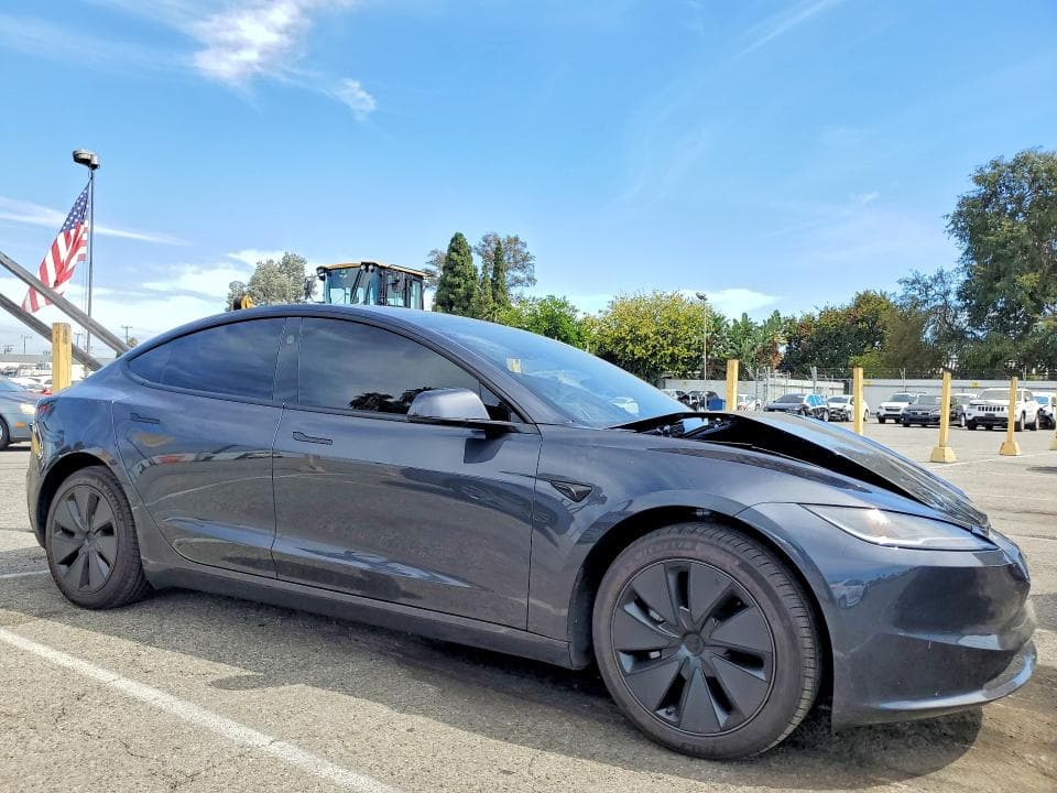 2026 TESLA MODEL 3 4
