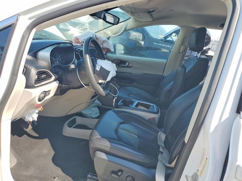 2024 CHRYSLER PACIFICA TOURING L 7