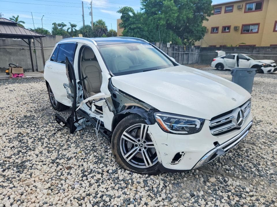 2022 MERCEDES-BENZ GLC 300 4