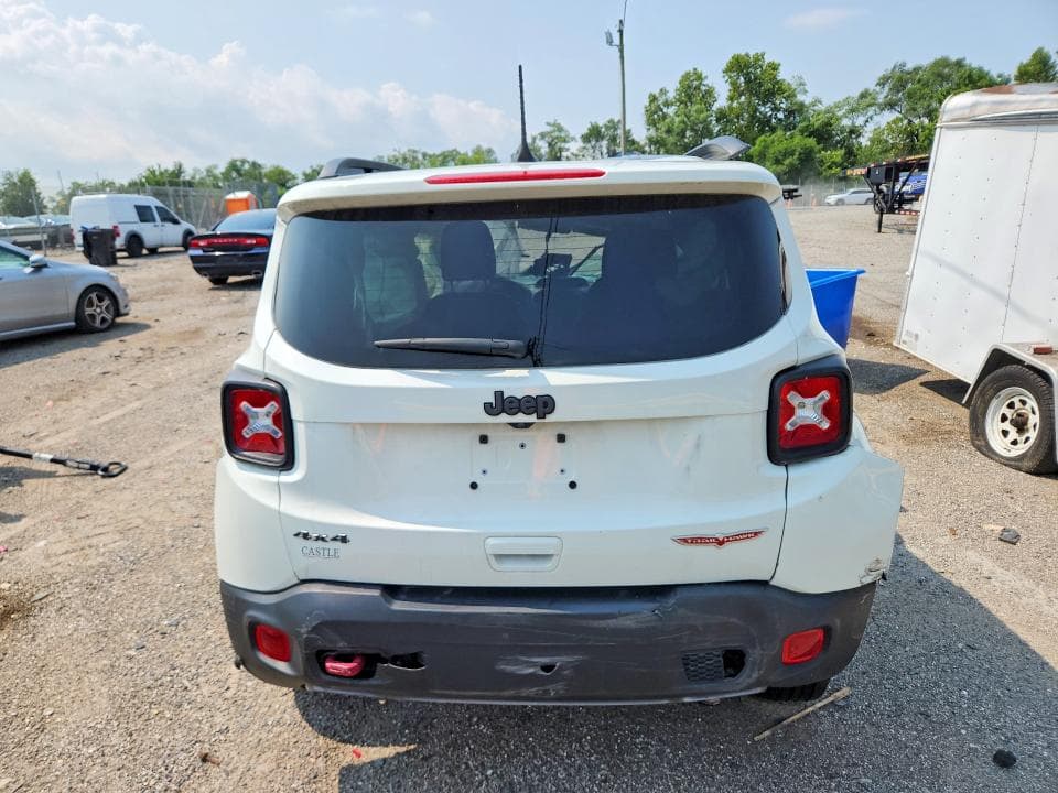 2022 JEEP RENEGADE TRAILHAWK 6