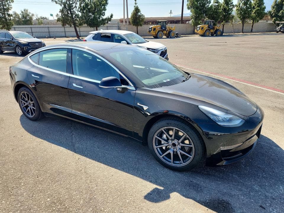 2019 TESLA MODEL 3 4