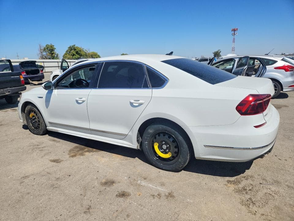 2017 VOLKSWAGEN PASSAT R-LINE 2
