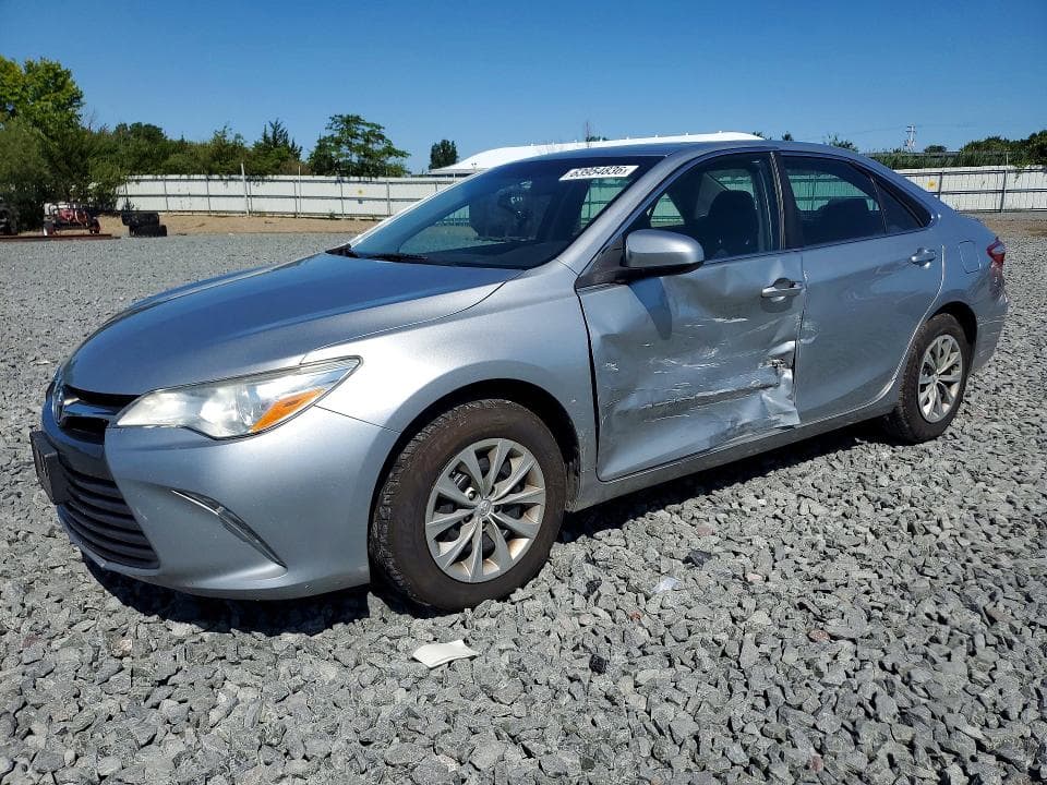 2017 TOYOTA CAMRY LE - 1