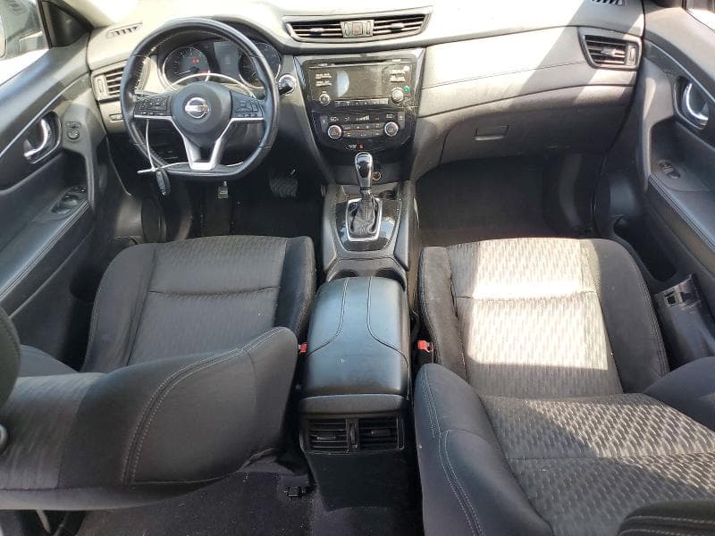 2017 NISSAN ROGUE SV 8