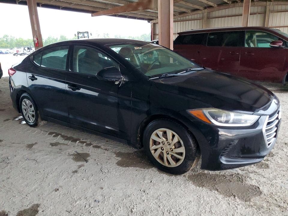 2018 HYUNDAI ELANTRA SE 4
