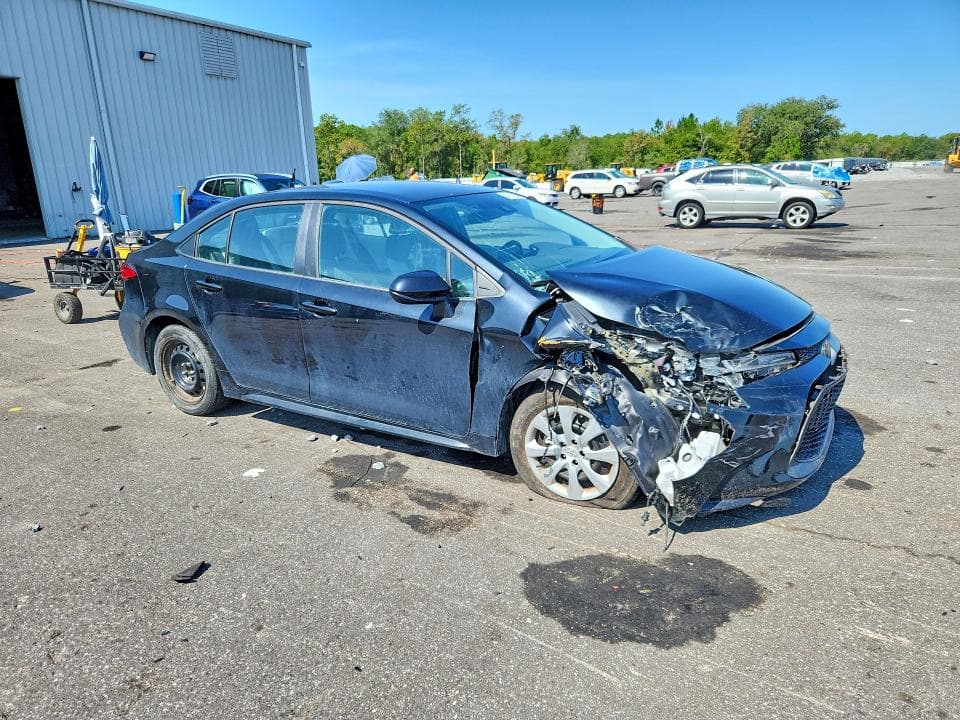 2022 TOYOTA COROLLA LE 4