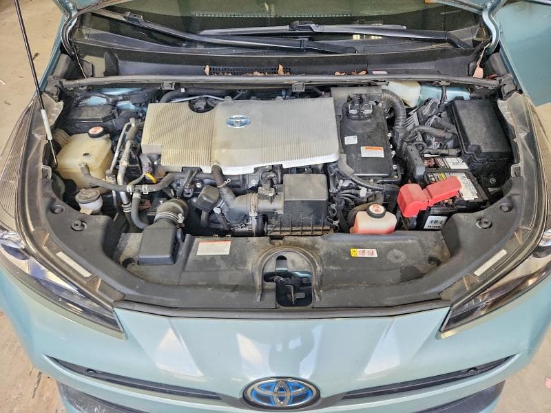 2019 TOYOTA PRIUS LE 11