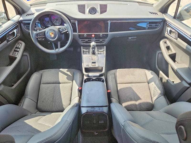 2023 PORSCHE MACAN BASE 8