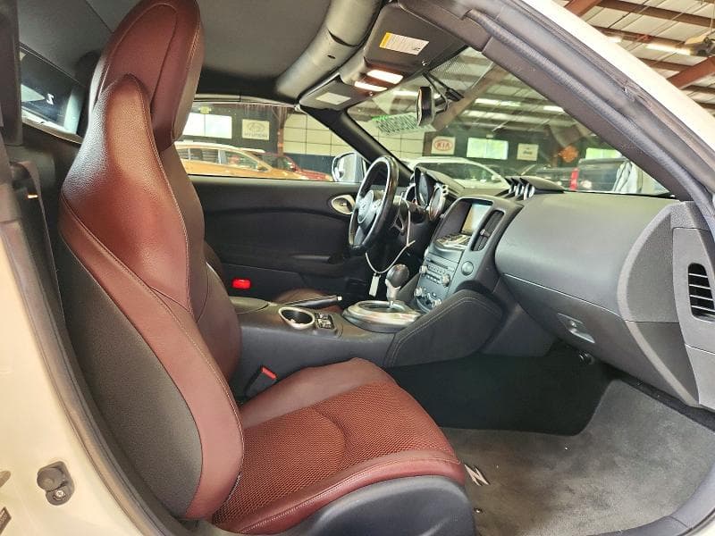 2017 NISSAN 370Z ROADSTER 10