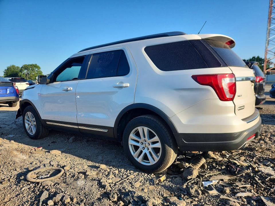 2018 FORD EXPLORER XLT 2