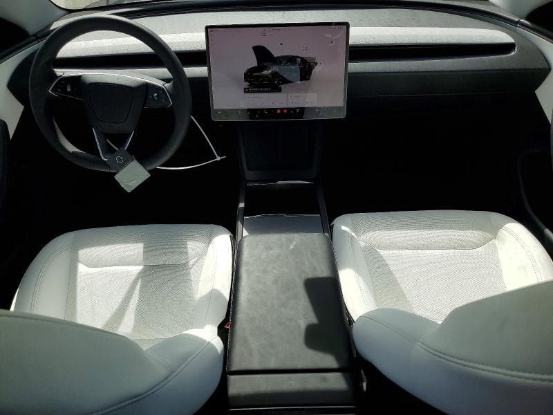 2026 TESLA MODEL 3 8