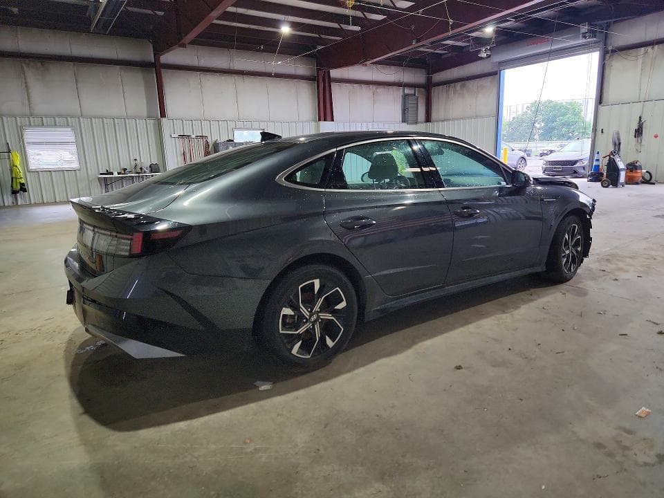 2025 HYUNDAI SONATA SEL 3