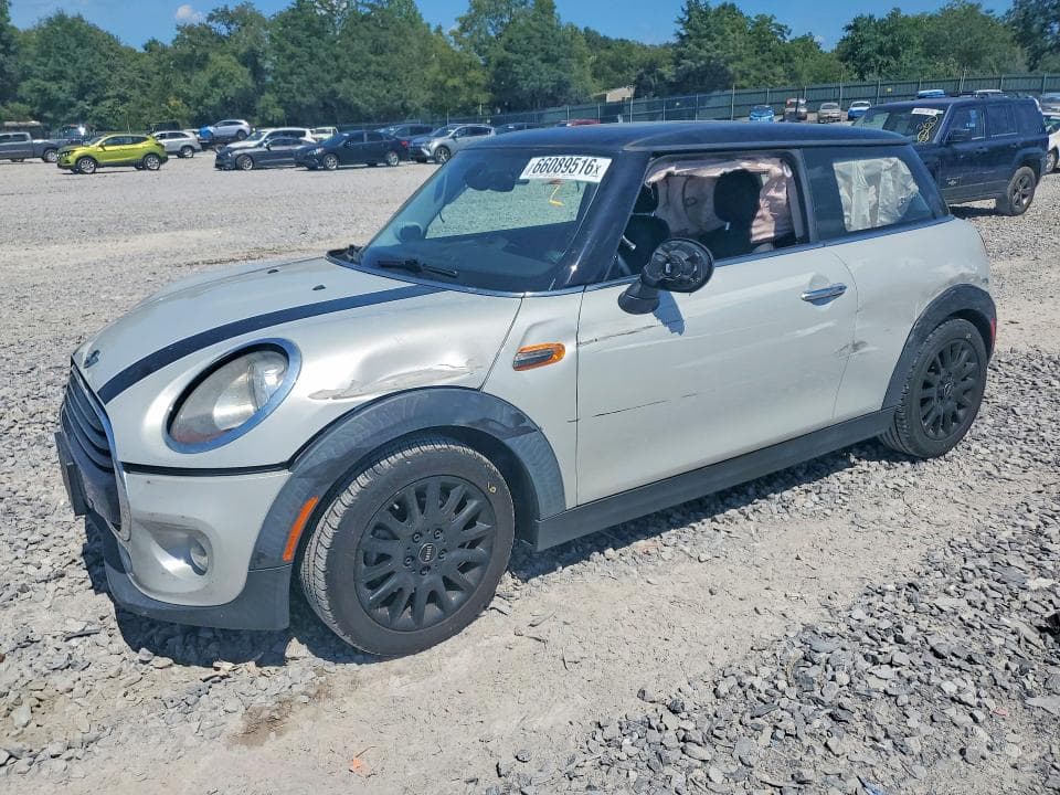 2018 MINI COOPER