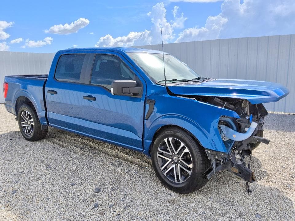 2023 FORD F150 SUPERCREW 4