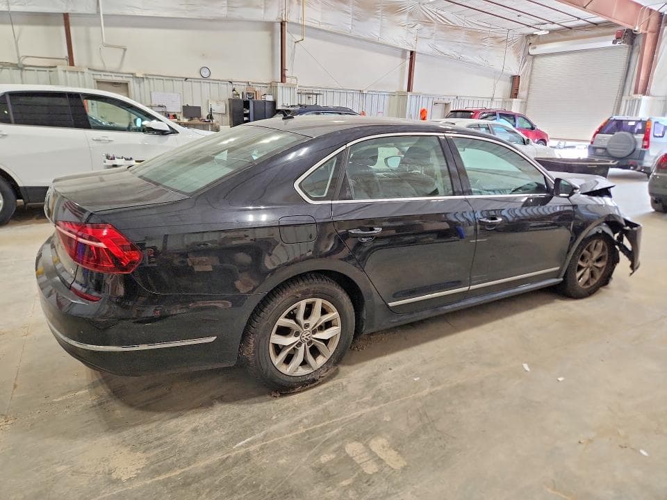 2017 VOLKSWAGEN PASSAT S 3
