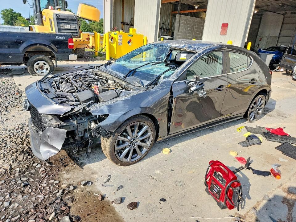 2020 MAZDA 3 PREMIUM - 1