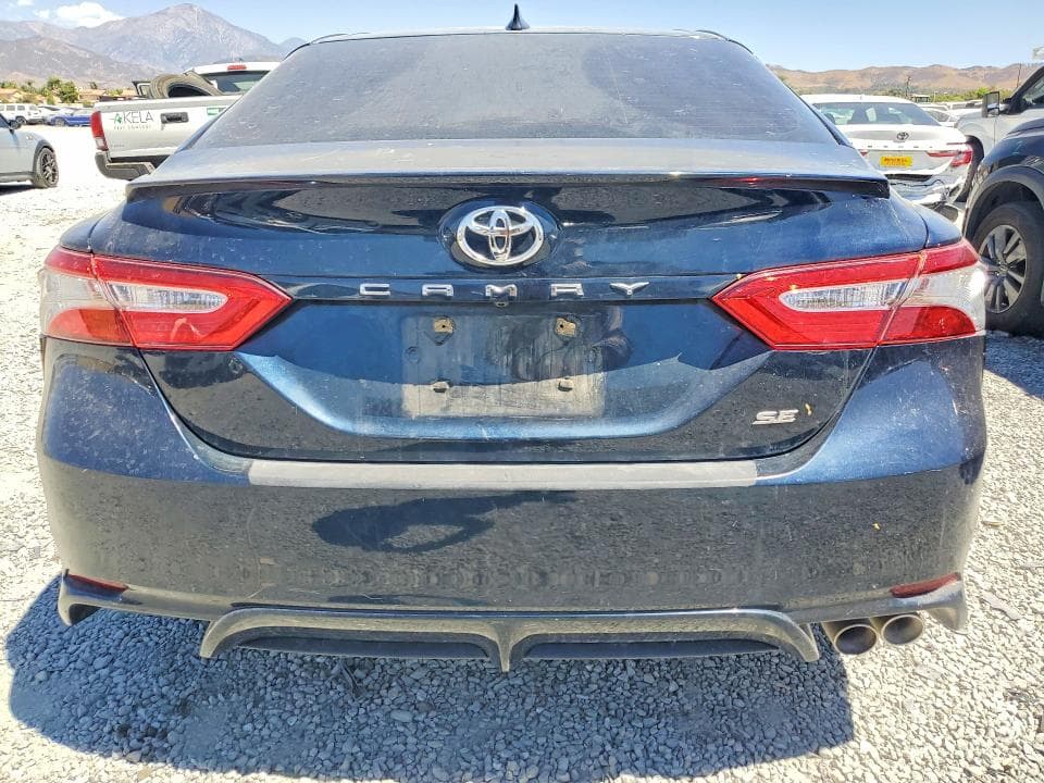2019 TOYOTA CAMRY SE 6