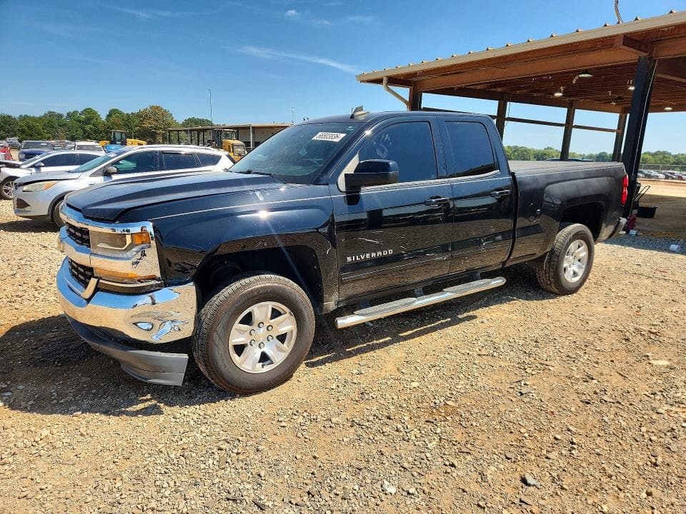 2018 CHEVROLET SILVERADO C1500 LT - 1
