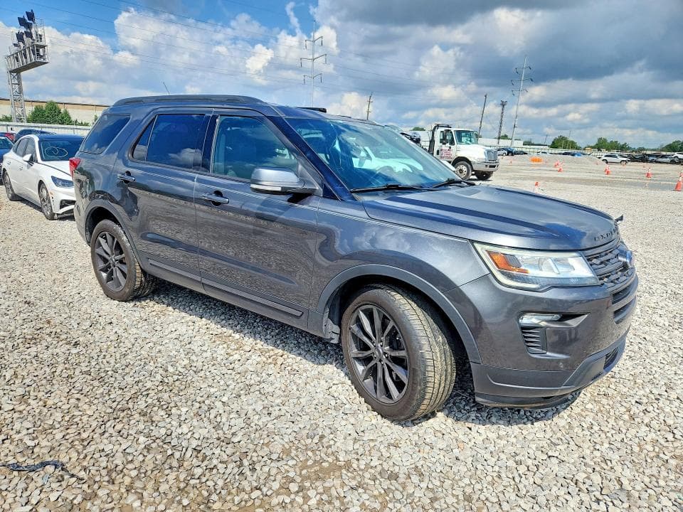 2019 FORD EXPLORER XLT 4