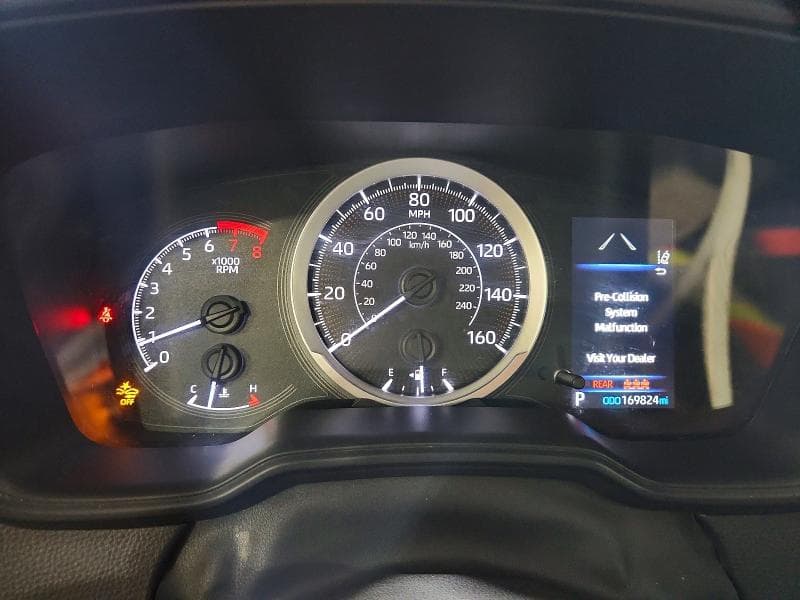 2021 TOYOTA COROLLA LE 9