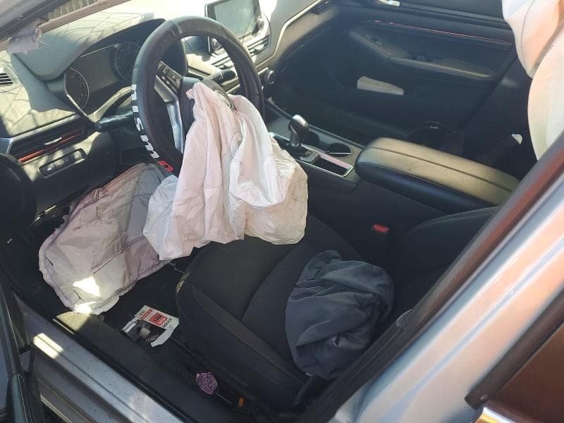 2019 NISSAN ALTIMA S 8