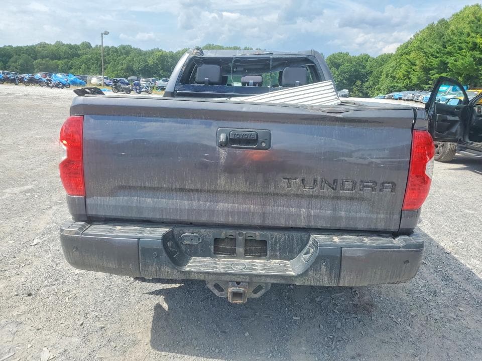 2018 TOYOTA TUNDRA SR5 6