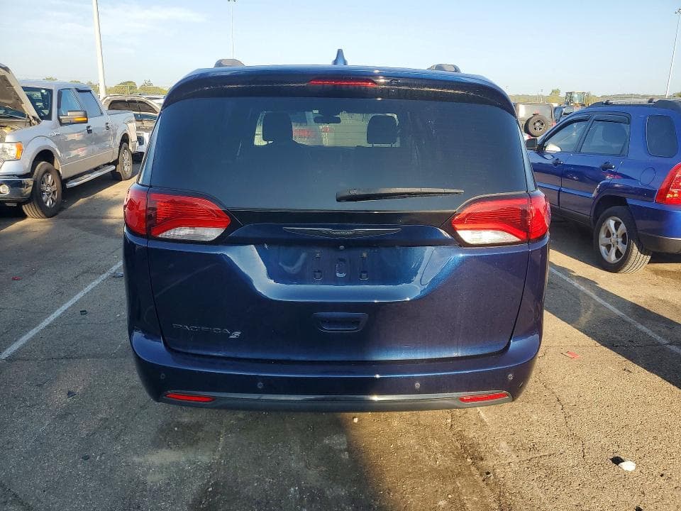 2018 CHRYSLER PACIFICA TOURING L 6