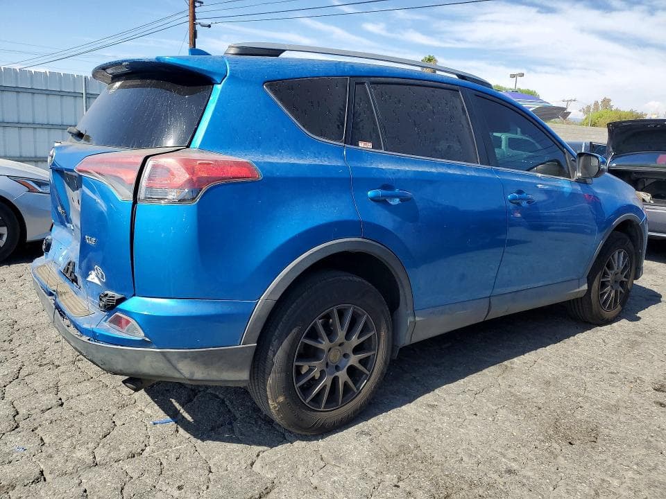 2017 TOYOTA RAV4 XLE 3