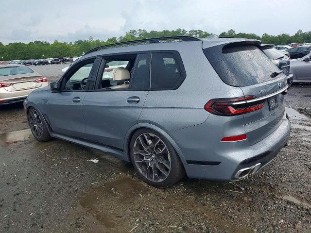 2023 BMW X7 M60I 2