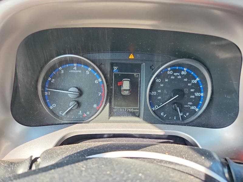 2018 TOYOTA RAV4 LE 9