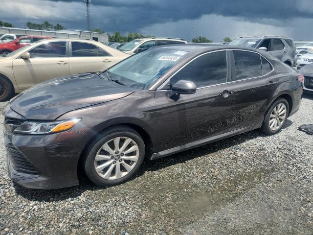 2018 TOYOTA CAMRY LE - 1