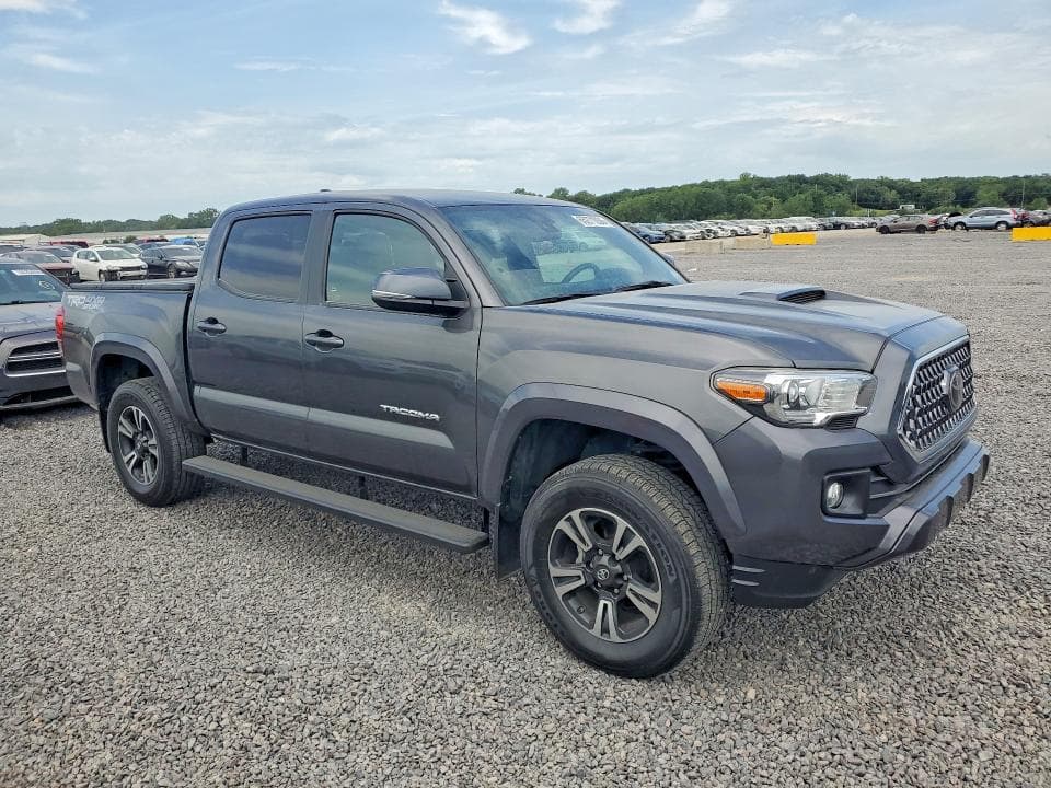 2019 TOYOTA TACOMA TRD SPORT 4
