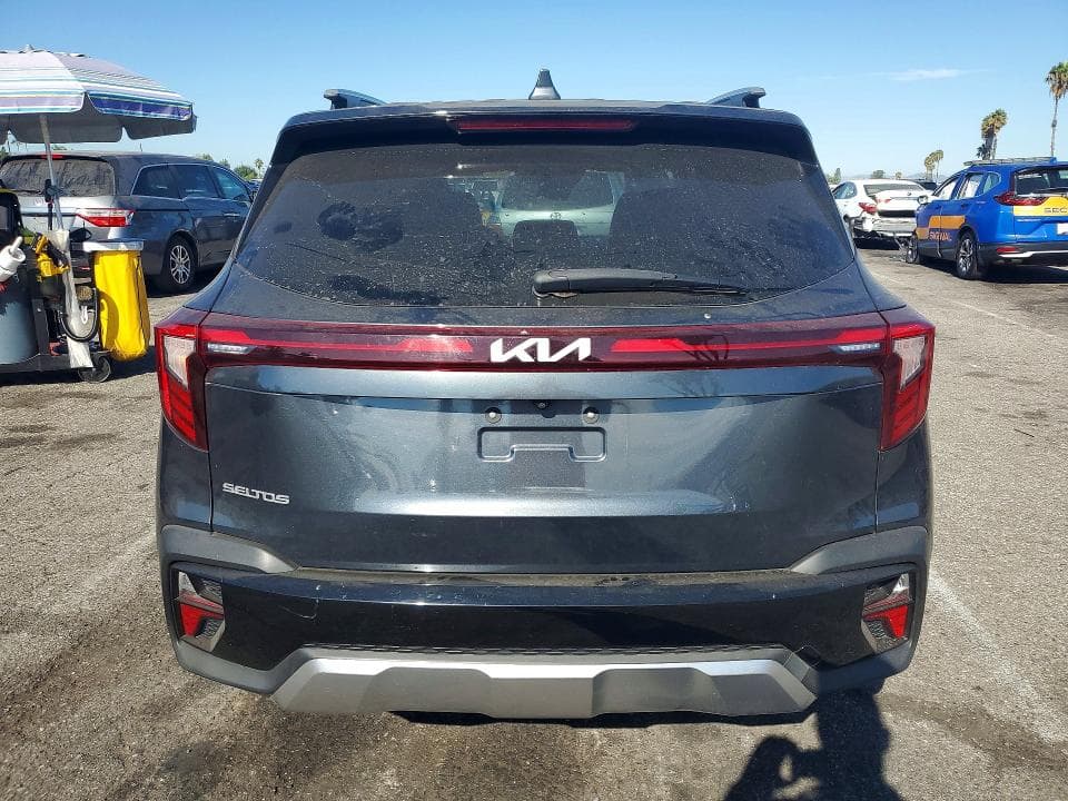 2024 KIA SELTOS EX 6