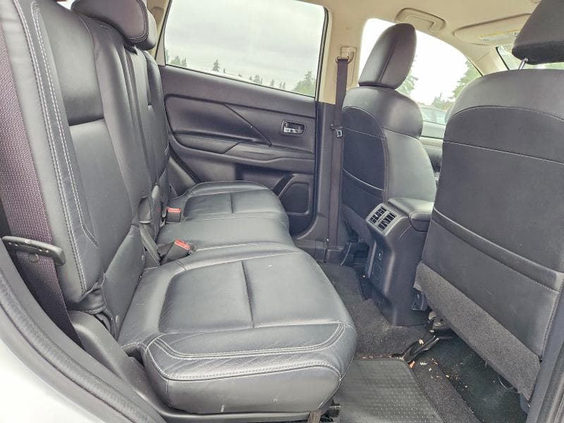 2019 MITSUBISHI OUTLANDER SE 11