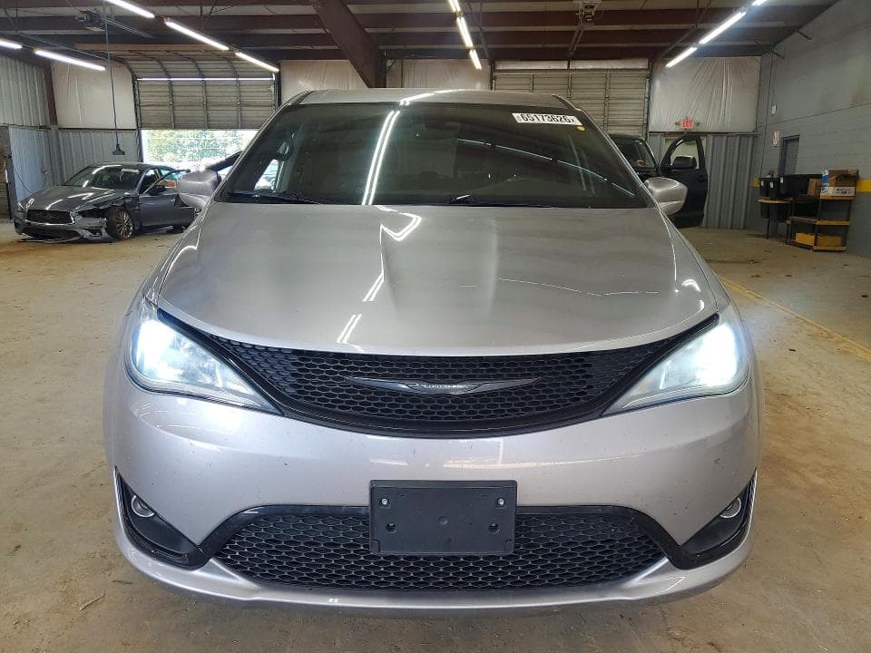 2019 CHRYSLER PACIFICA TOURING PLUS 5