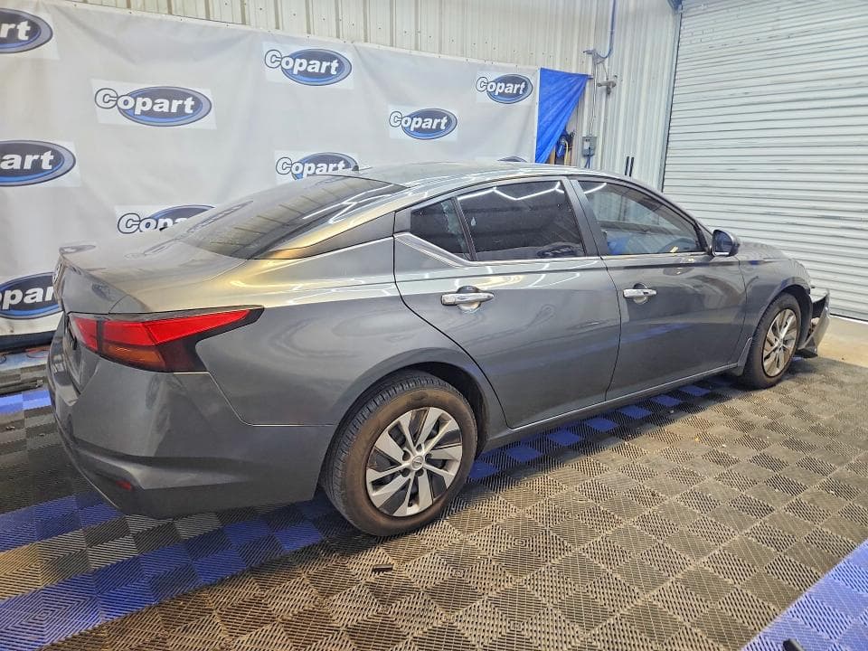2019 NISSAN ALTIMA S 3